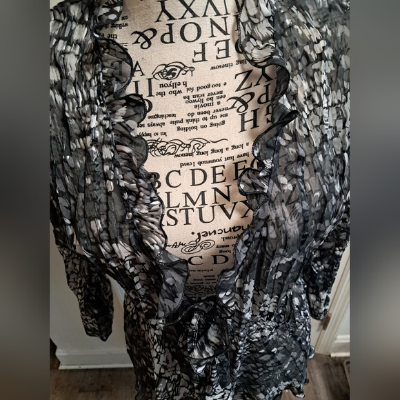 Kim Rogers Signature black and gray top. Size PXL - Picture 6 of 9